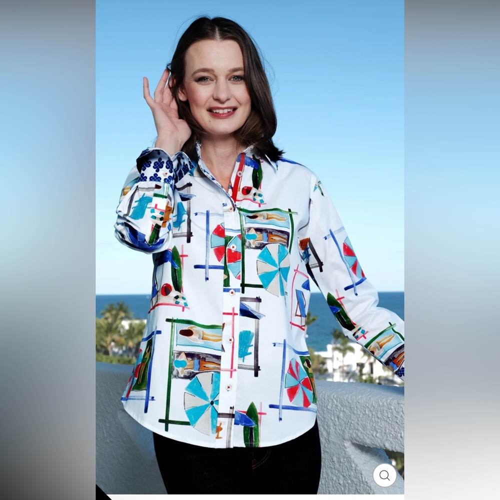 BEACH CHAIRS ROME SHIRT. Size Med